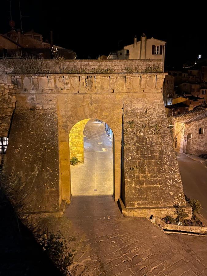 Pulcinella Appartamento Tipico Centro Storico Montepulciano Stazione Екстериор снимка