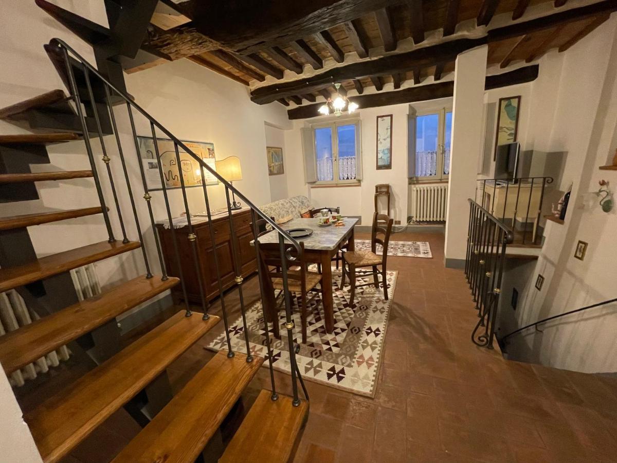 Pulcinella Appartamento Tipico Centro Storico Montepulciano Stazione Екстериор снимка